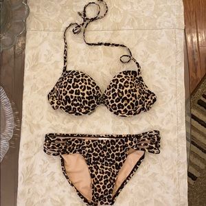 LEOPARD PRINT 🐆☀️ XHILARATION BIKINI SET 👙